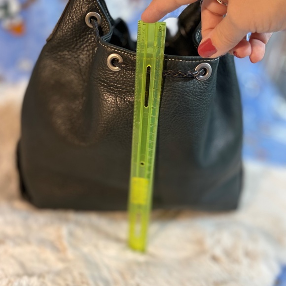 Fossil Black Sausalito Drawstring Shoulder Bag - Picture 2 of 9